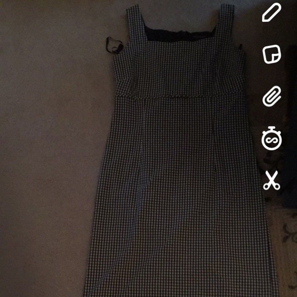 Like new Ann Taylor dress 👗.